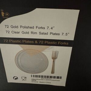 IO Gold and Clear Plastic Plates and Forks Set includes 72 each